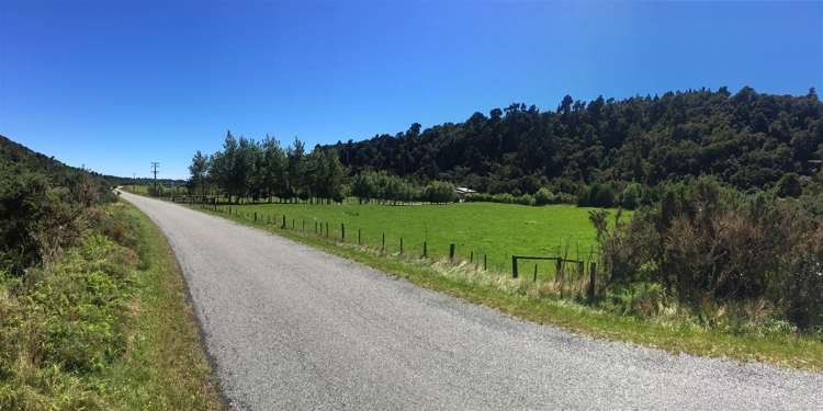 317 Blue Spur Road Hokitika_15