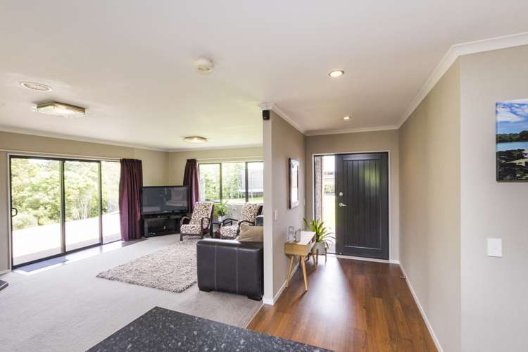 97 Fraser Drive Feilding_3