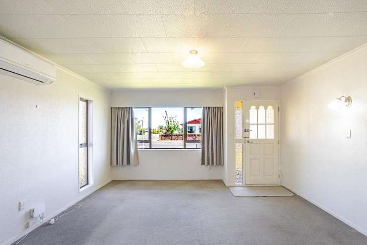61 Allardice Street Dannevirke_13