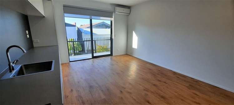 6/6 Waverley Street Sydenham_3