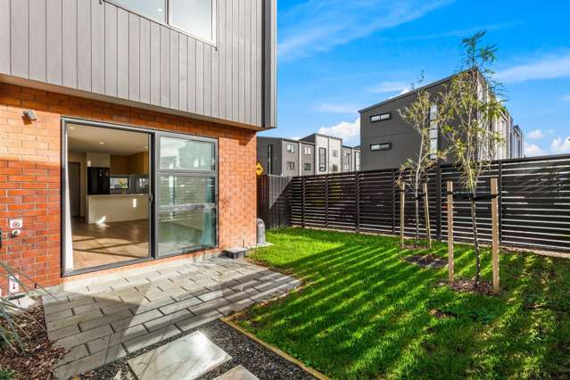 large bak yard, wtih two car parks