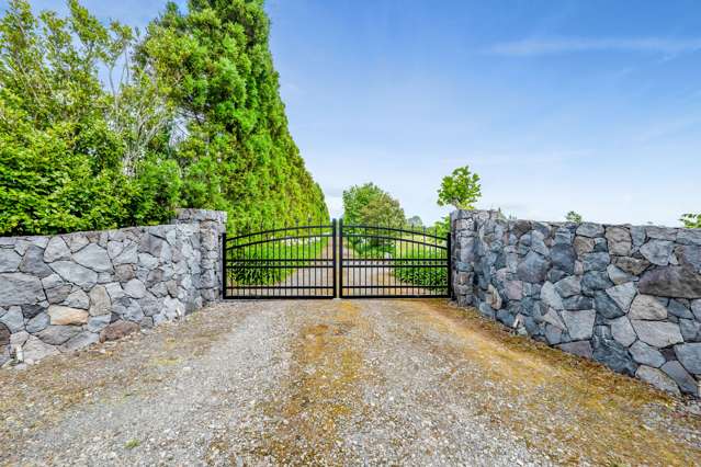 1918 Egmont Road Kaimiro_1
