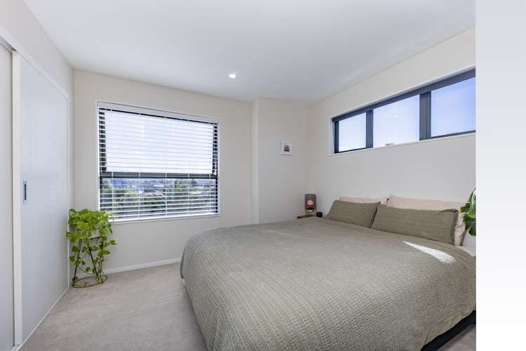 1/24 Tara Road Henderson_16