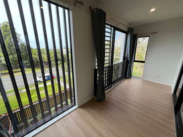 2/26 Glenmore Road Sunnyhills_4