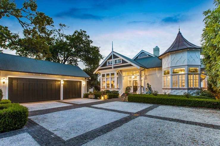 aerial shots of house and land with red line around it    74 Victoria Avenue, Remuera, Auckland