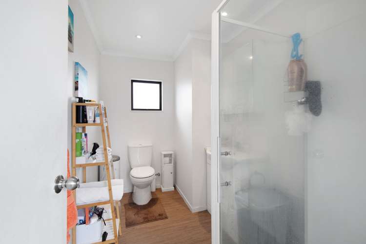 56 Fruitvale Road New Lynn_10