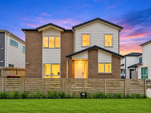 FREEHOLD. 4 BED 3 BATH. SELLING BELOW CV