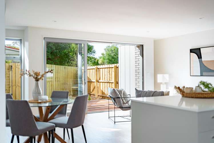 2/243 Lyttelton Street Spreydon_5