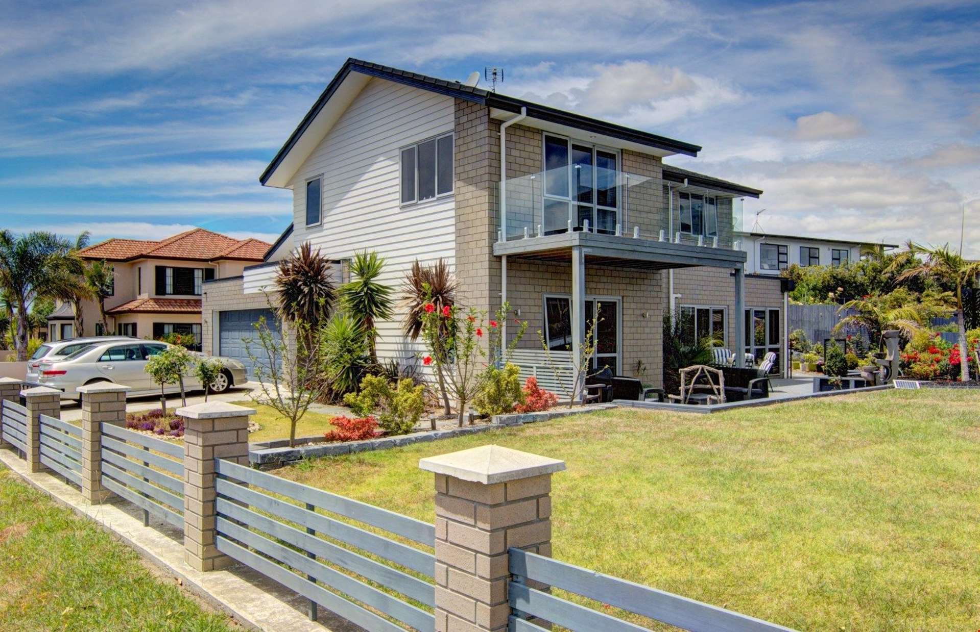 34 Pine Harbour Parade Beachlands_0