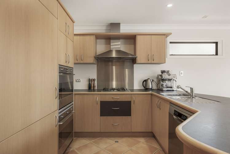 145 Oceanview Road Mt Maunganui_10