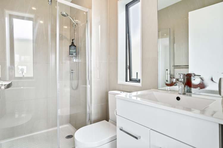 35 Adamson Road Flat Bush_16