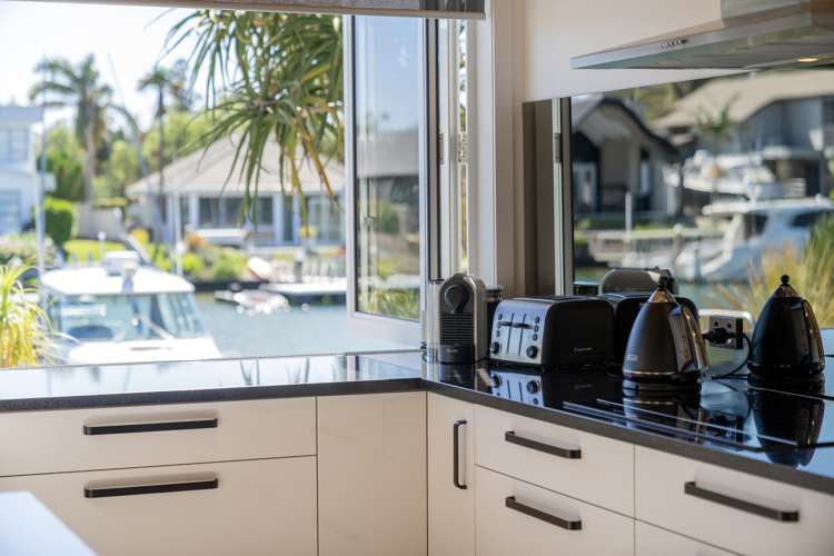 110 Motu Capri Pauanui_8