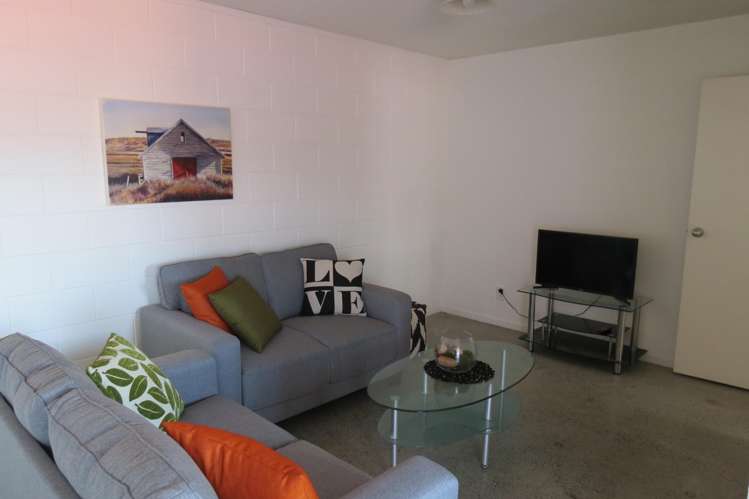 12 Central Avenue Avenues_7