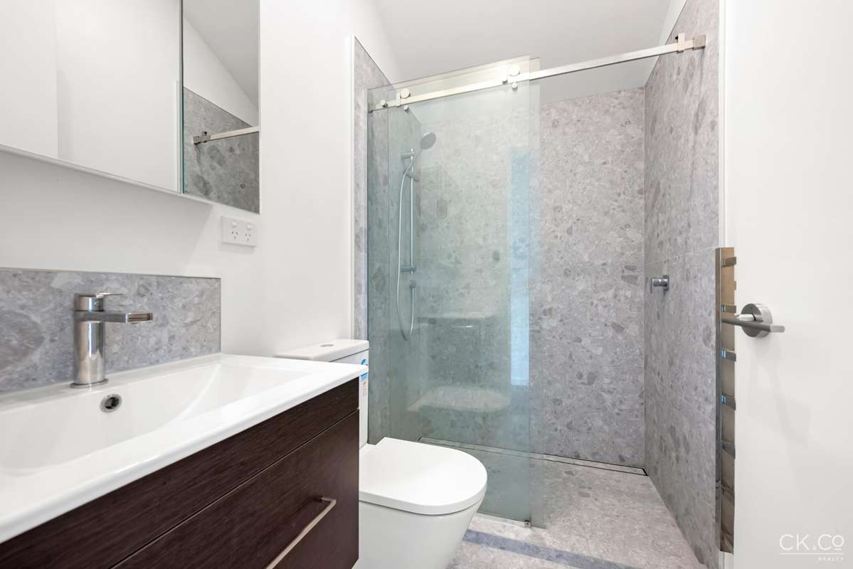 11/323 Riverside Drive_3