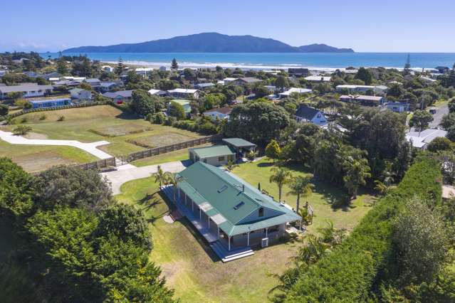 31 Titoki Road Waikanae Beach_1