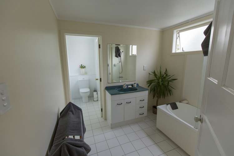 17 Centennial Avenue Te Aroha_22