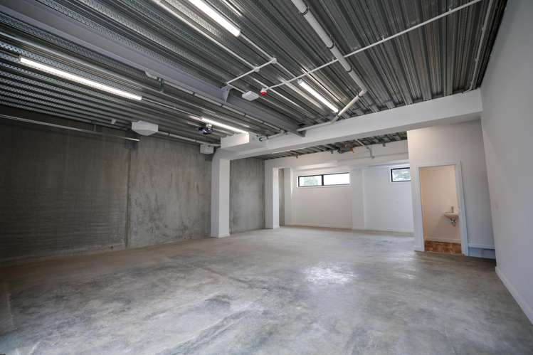 8/15 Keehan Drive Hilltop_21