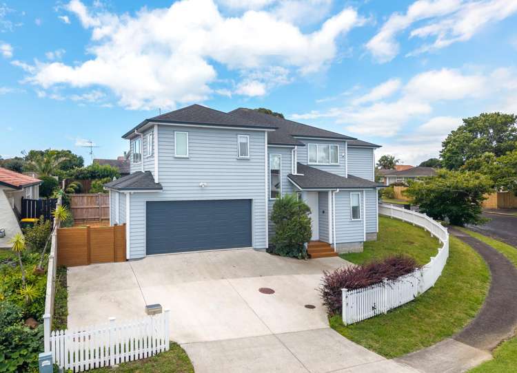 10 Hedge Row Sunnyhills_24