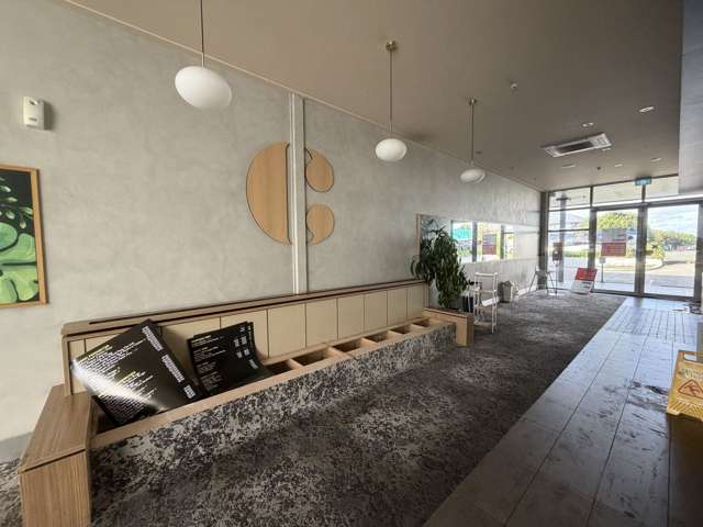 Retail 1/288 Lincoln Road Henderson_3