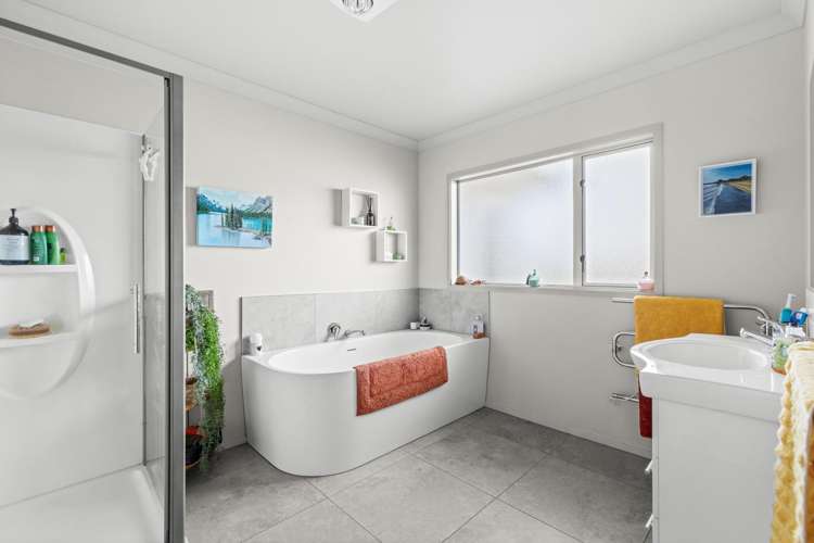 19 Pania Place Poraiti_8