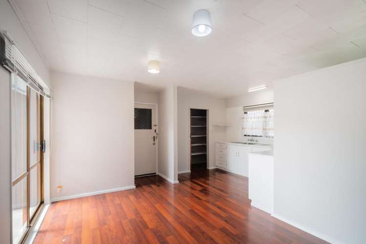 17 Walton Place Flaxmere_6