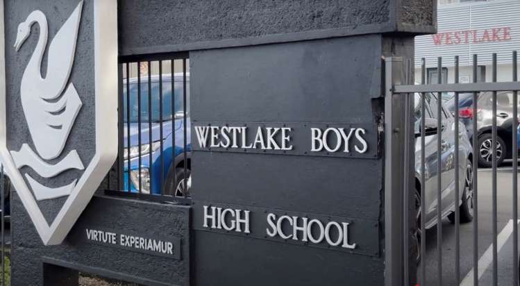 15b Bond Crescent Forrest Hill_17