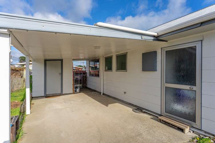 2/290b Main Highway Otaki_5