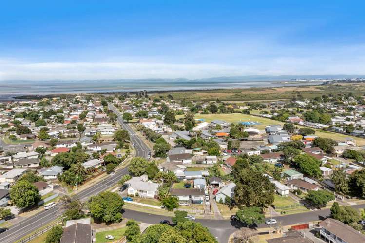 41 Frobisher Way Clendon Park_15