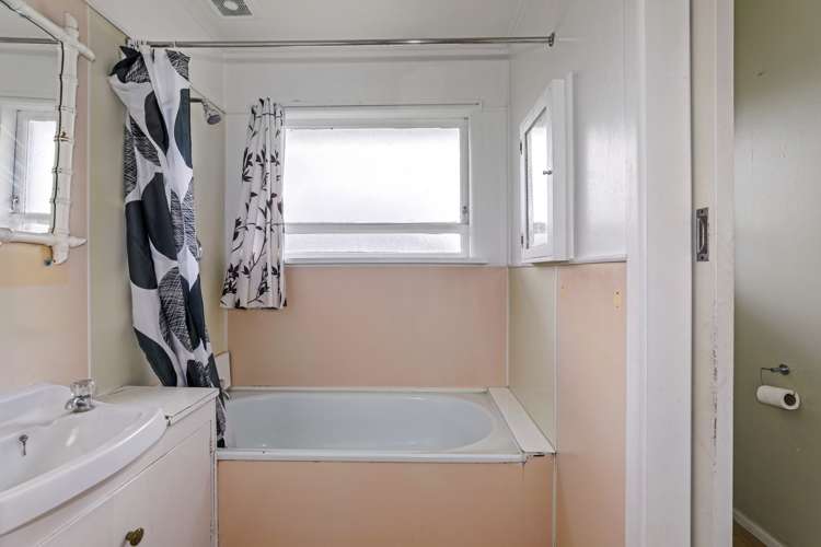 6 Reeve Road Owhata_9