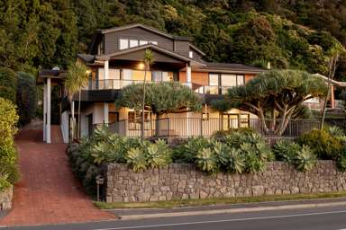 41 Muriwai Drive_1