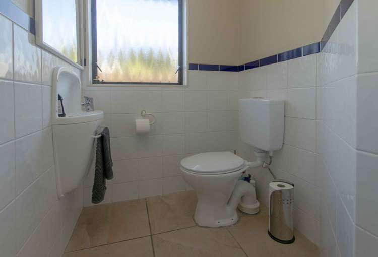 18 Bishops Close Greenmeadows_20