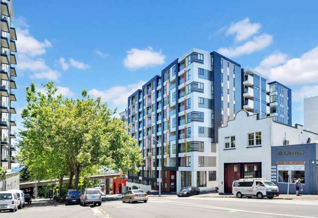 Quality Location, Quality Apartment in Freeman...