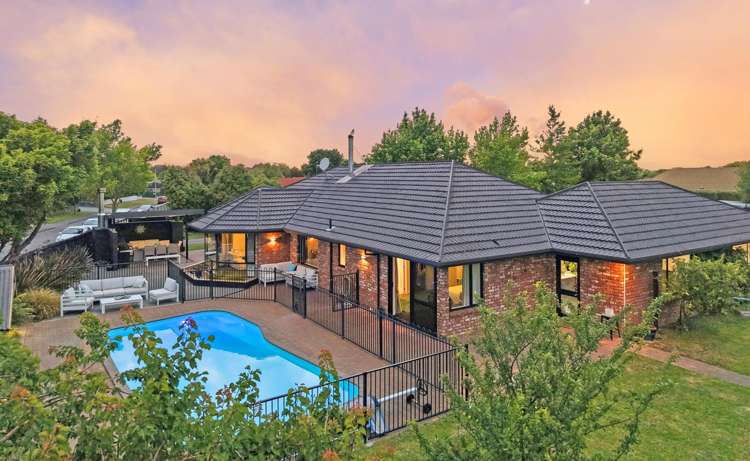 21 Taranaki Drive + 22 Hewitts Road Woodend_20