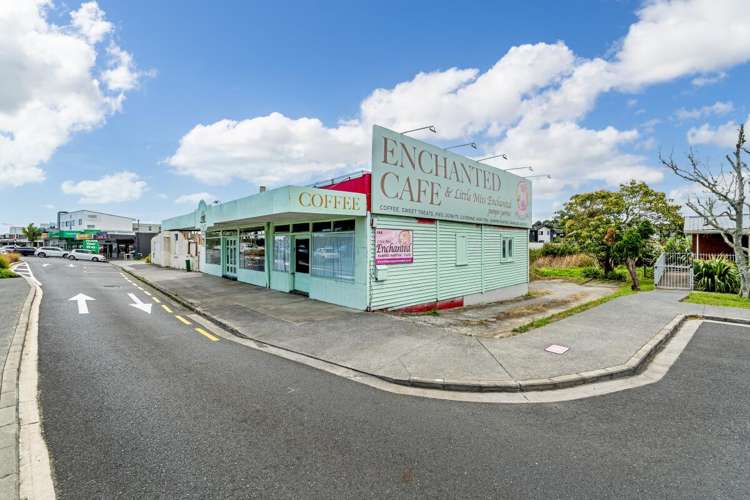 68 Main Road Kumeu_16