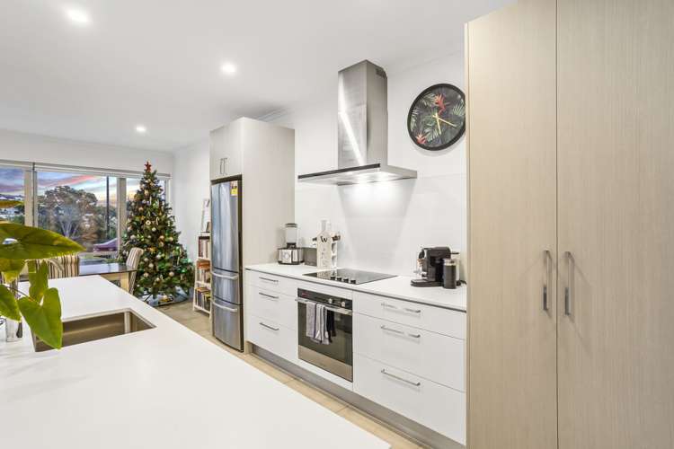 4 Couldrey Crescent Red Beach_6