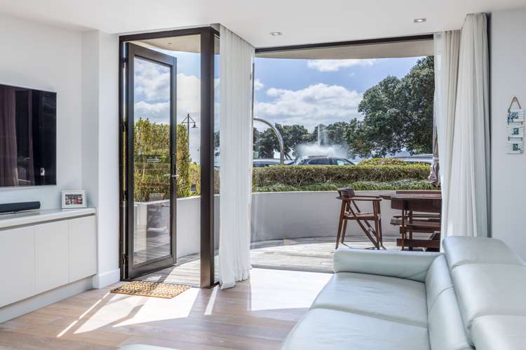 1/45 Tamaki Drive Mission Bay_20