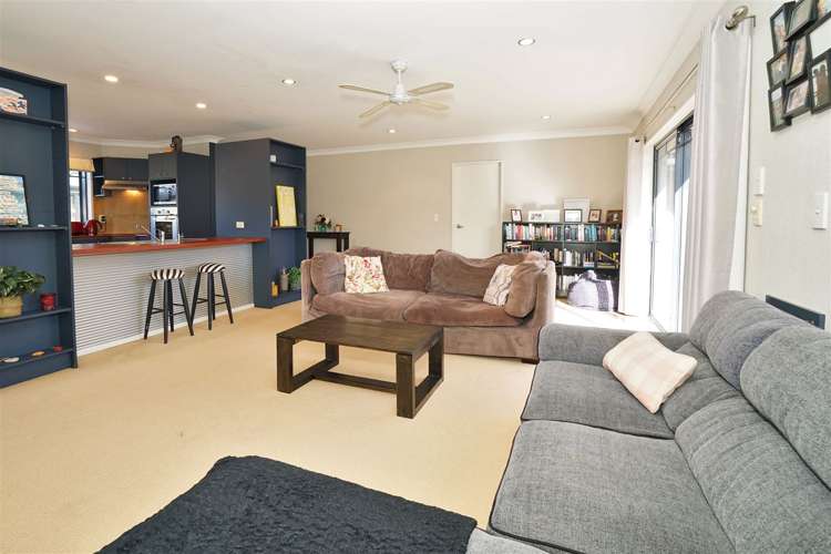 14 Blairgowrie Place Rototuna North_11