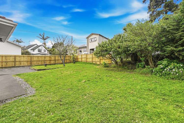 2/25 Merriefield Avenue Forrest Hill_16