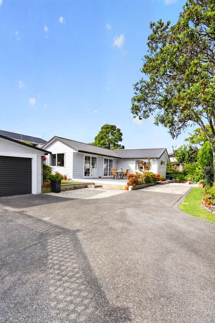 20 & 20A Brian Crescent Stanmore Bay_40