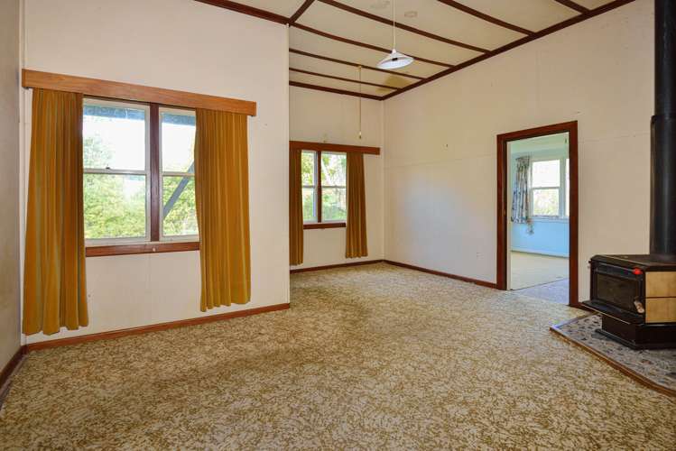 1080 Tauwhareparae Road Tolaga Bay_10