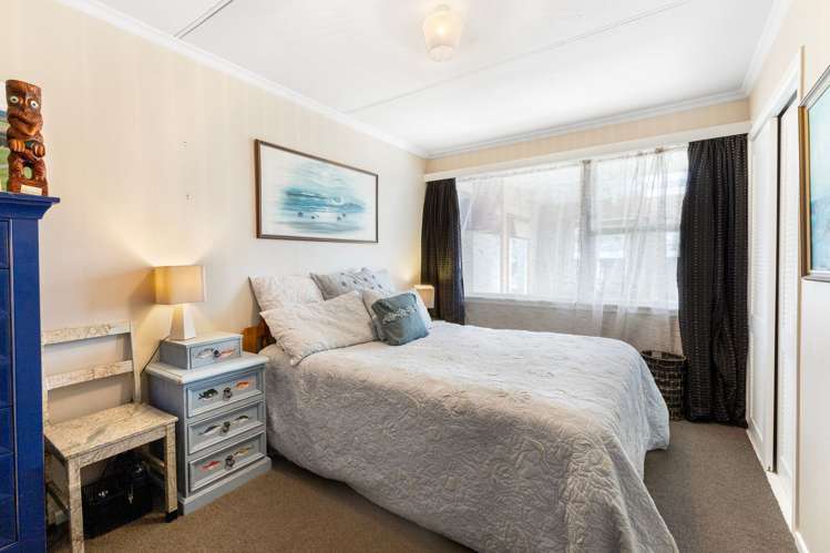 8 Omata Road Westown_14