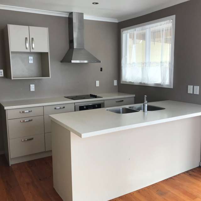 4 Grande Vue Road Papatoetoe_1