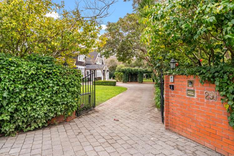 291 Fergusson Drive Heretaunga_18