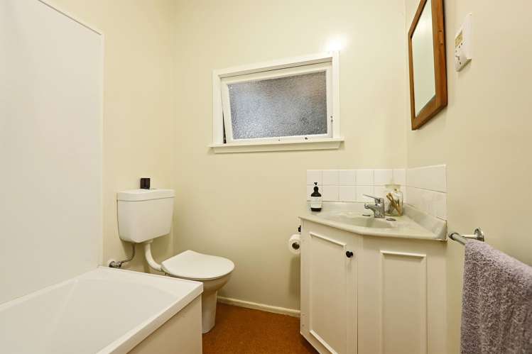 8 Tainui Drive Havelock North_15