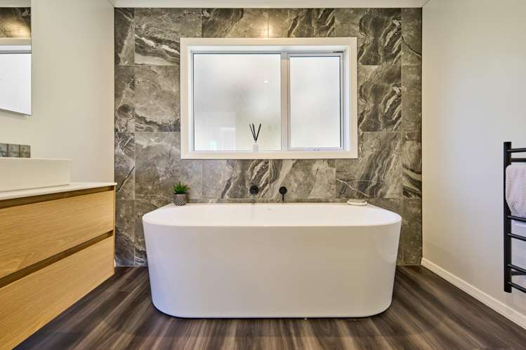 77 Logie Street Stokes Valley_17