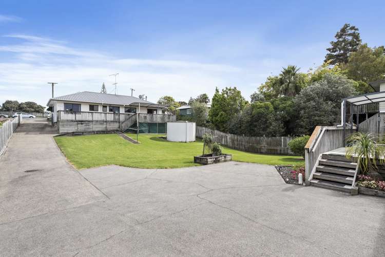 37 Shelly Bay Road Beachlands_24