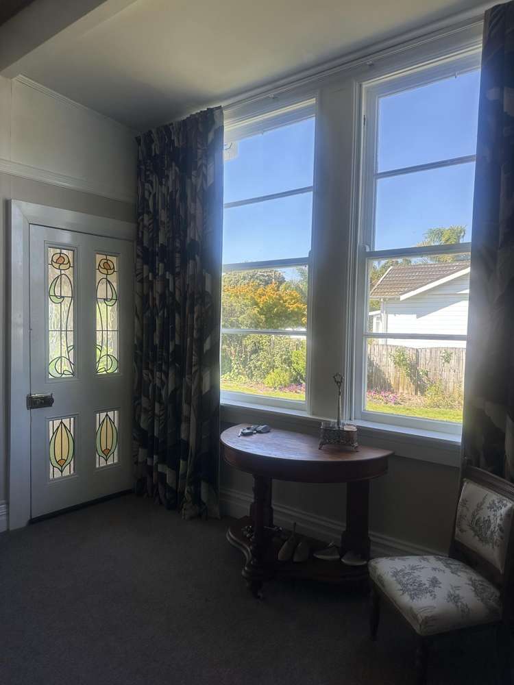 12 Pine Street Mangapapa_15