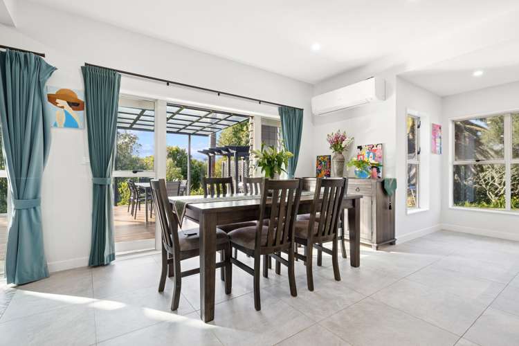 16 Almond Grove Greenhithe_2