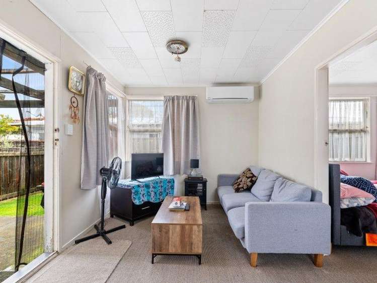 21B Deere Avenue 1064_1