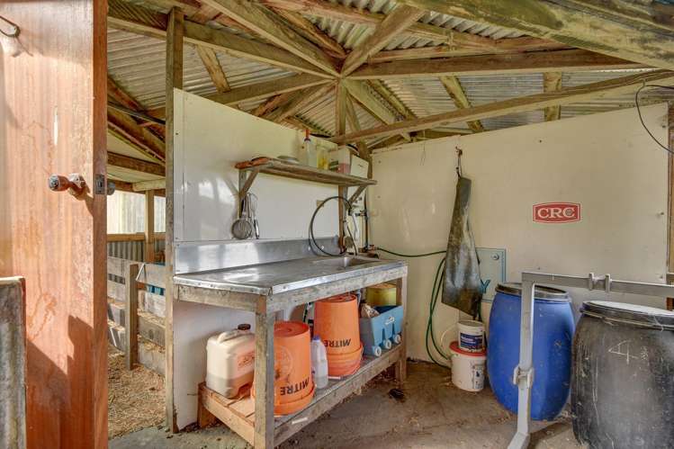 1038 State Highway 4 Upokongaro_15